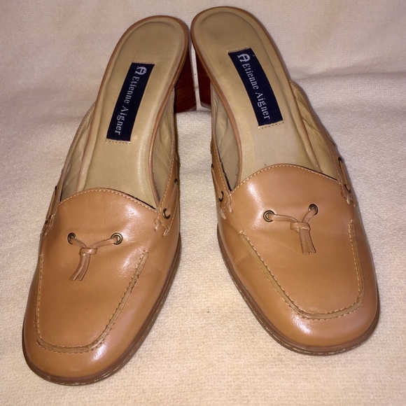Etienne Aigner Tan Clogs - Picture 2 of 8
